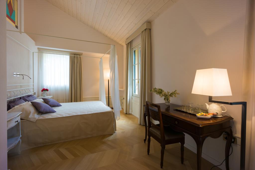 Relais Di Villa Adinolfi Annone di Brianza Cameră foto